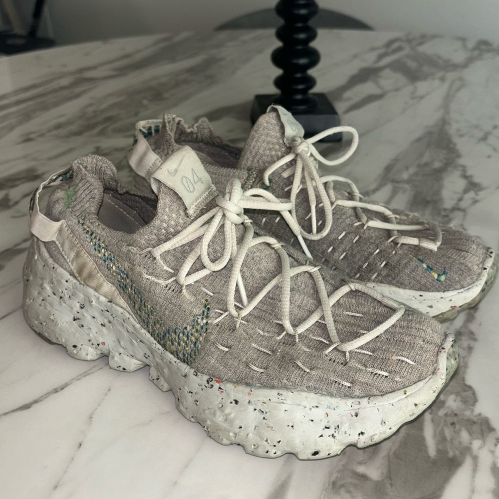 Nike Trainers size 7 in cosmic color